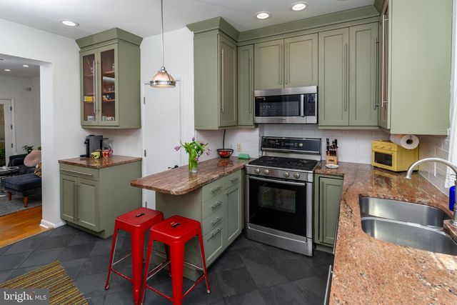 255 QUEEN ST, Philadelphia, PA 19147