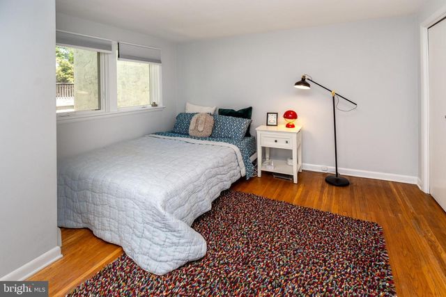 255 QUEEN ST, Philadelphia, PA 19147
