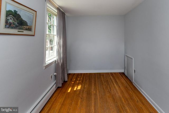 255 QUEEN ST, Philadelphia, PA 19147