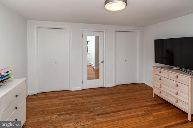 255 QUEEN ST, Philadelphia, PA 19147
