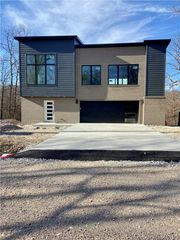 39 Northfleet Drive, Bella Vista, AR 72714