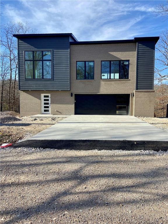 39 Northfleet Drive, Bella Vista, AR 72714