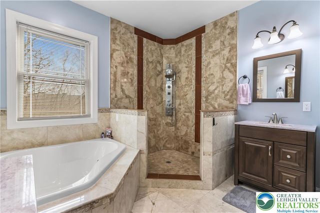 1007 Hampstead Road, Lehman Twp, PA 18324