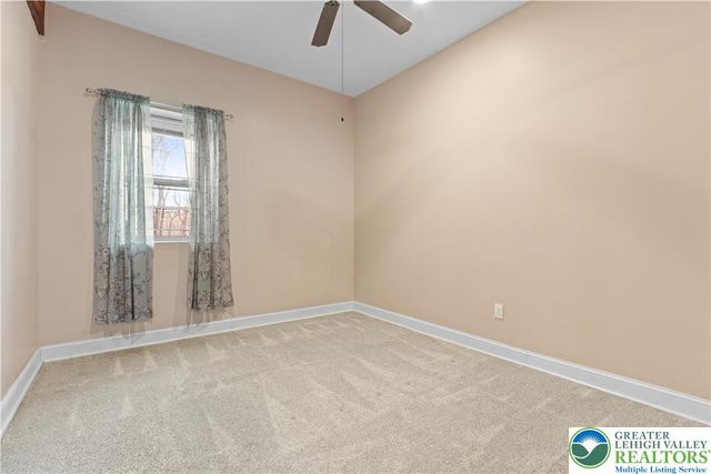 1007 Hampstead Road, Lehman Twp, PA 18324