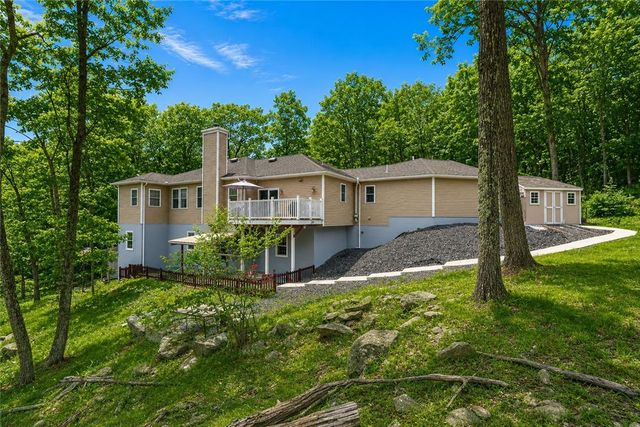 1007 Hampstead Road, Lehman Twp, PA 18324