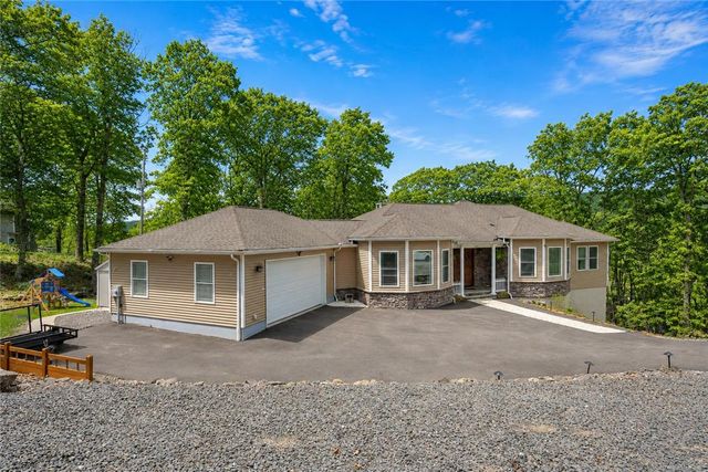 1007 Hampstead Road, Lehman Twp, PA 18324