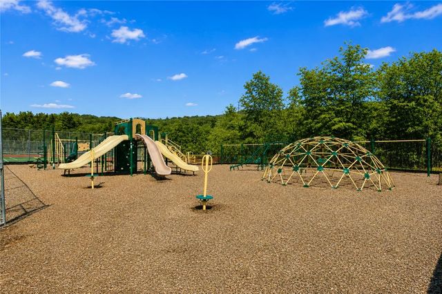 1007 Hampstead Road, Lehman Twp, PA 18324