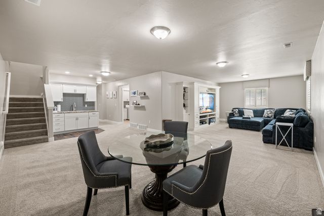 306 E BELLA VIDA DR, North Salt Lake, UT 84054