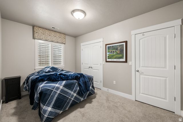 306 E BELLA VIDA DR, North Salt Lake, UT 84054