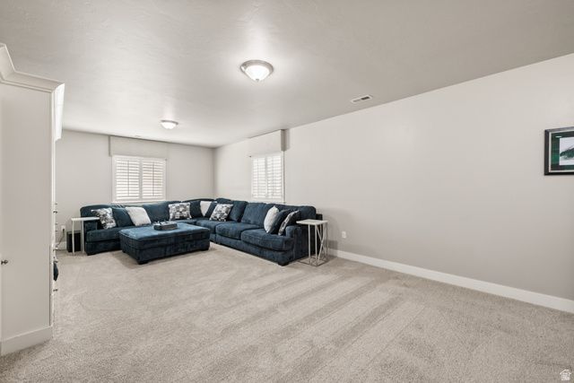 306 E BELLA VIDA DR, North Salt Lake, UT 84054