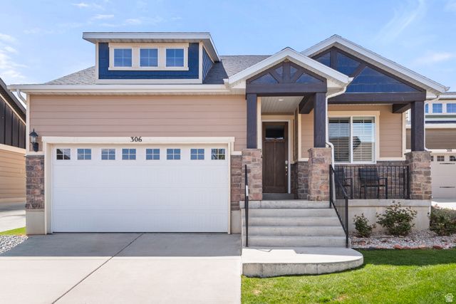 306 E BELLA VIDA DR, North Salt Lake, UT 84054