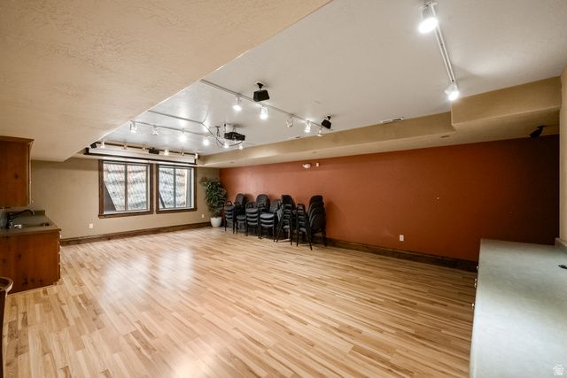 306 E BELLA VIDA DR, North Salt Lake, UT 84054