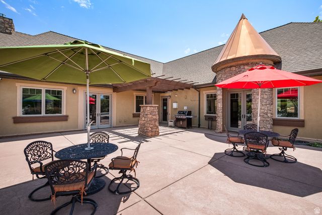 306 E BELLA VIDA DR, North Salt Lake, UT 84054