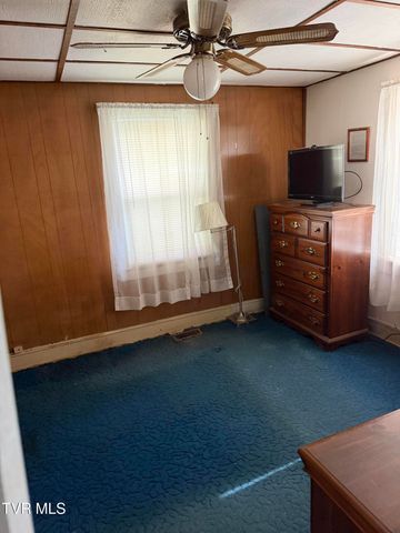 407 Spruce Street, Appalachia, VA 24216
