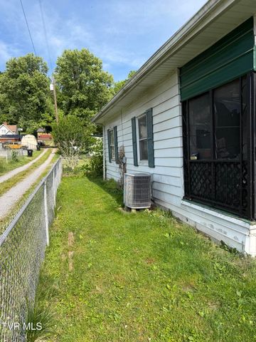 407 Spruce Street, Appalachia, VA 24216
