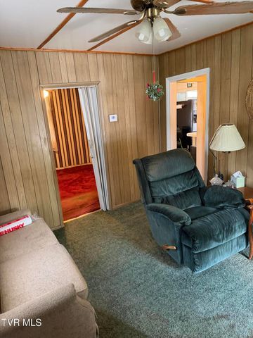 407 Spruce Street, Appalachia, VA 24216