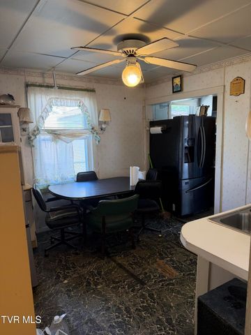 407 Spruce Street, Appalachia, VA 24216