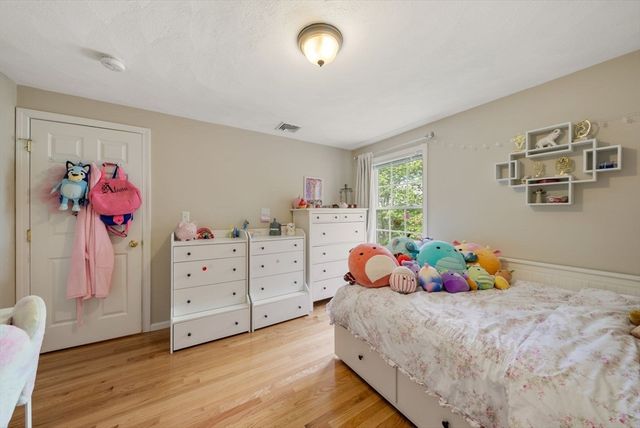 36 Stiles St, Lynn, MA 01905