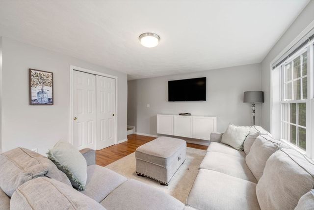 36 Stiles St, Lynn, MA 01905