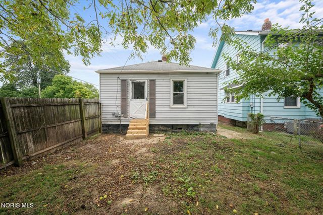4243 Fairview Drive, Toledo, OH 43612