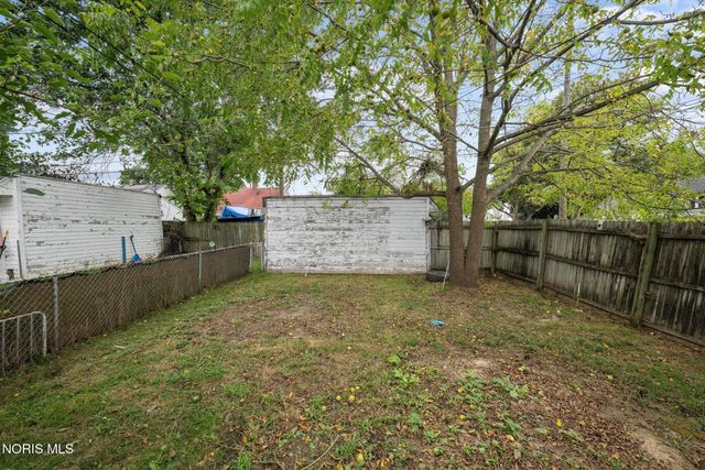 4243 Fairview Drive, Toledo, OH 43612