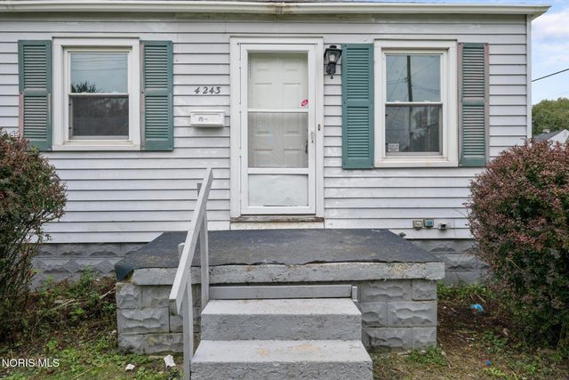 4243 Fairview Drive, Toledo, OH 43612