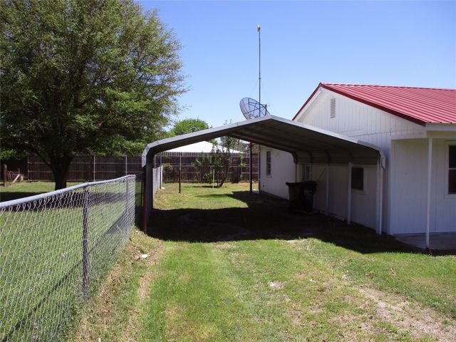 291 Skyline Drive, Emory, TX 75440