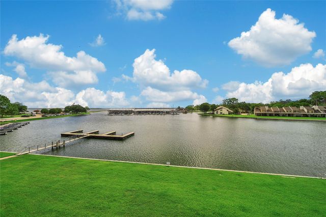 12600 Melville Drive 310A, Montgomery, TX 77356