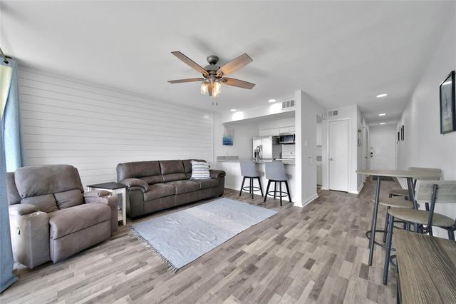 12600 Melville Drive 310A, Montgomery, TX 77356
