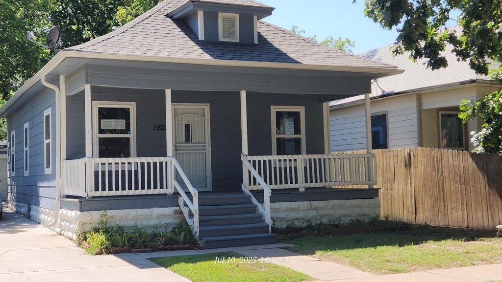 1903 N JACKSON AVE, Wichita, KS 67203