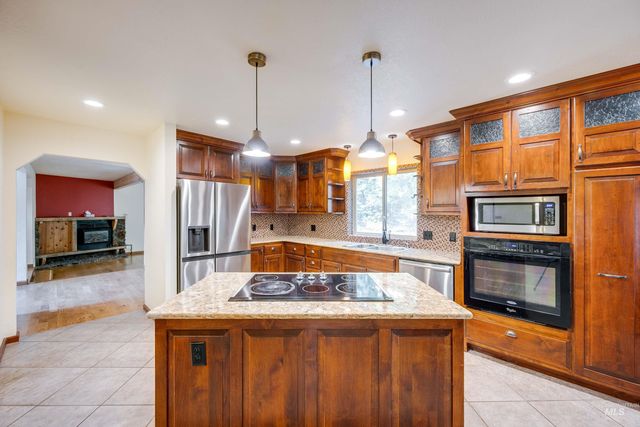 1616 Shetland Court, Moscow, ID 83843