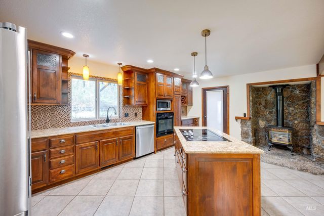 1616 Shetland Court, Moscow, ID 83843