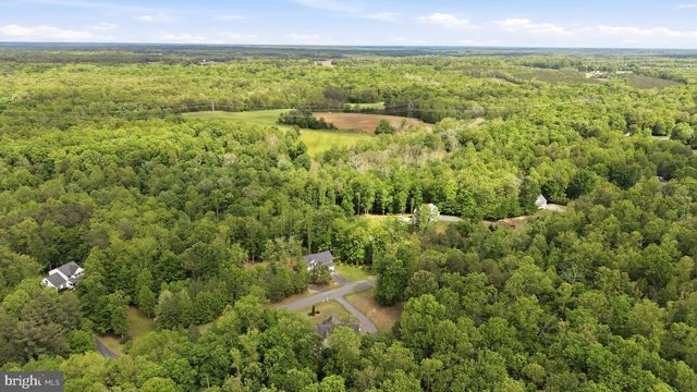 37 SERENE HILLS DR, Fredericksburg, VA 22406