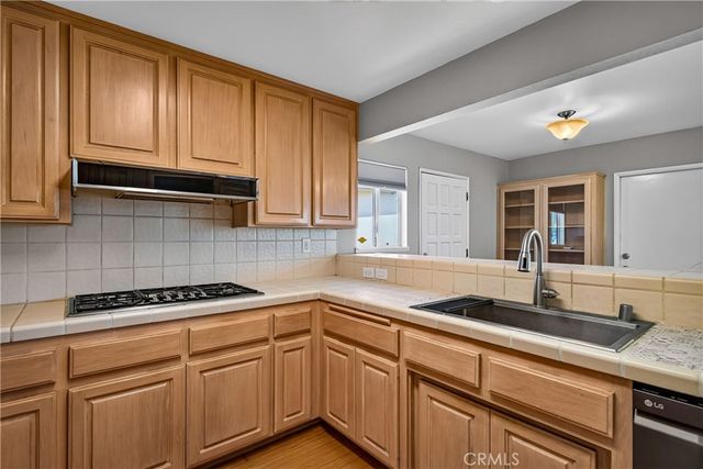 1250 W Palm, Redlands, CA 92373