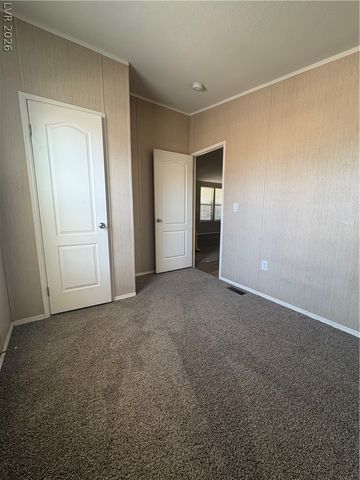 100 Sir George Drive, Las Vegas, NV 89110