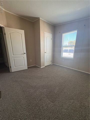 100 Sir George Drive, Las Vegas, NV 89110