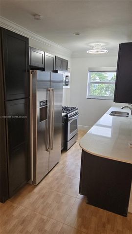 10070 E Bay Harbor Dr 70D, Bay Harbor Islands, FL 33154