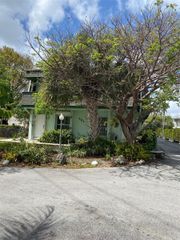 701 S Royal Poinciana Blvd 8, Miami Springs, FL 33166