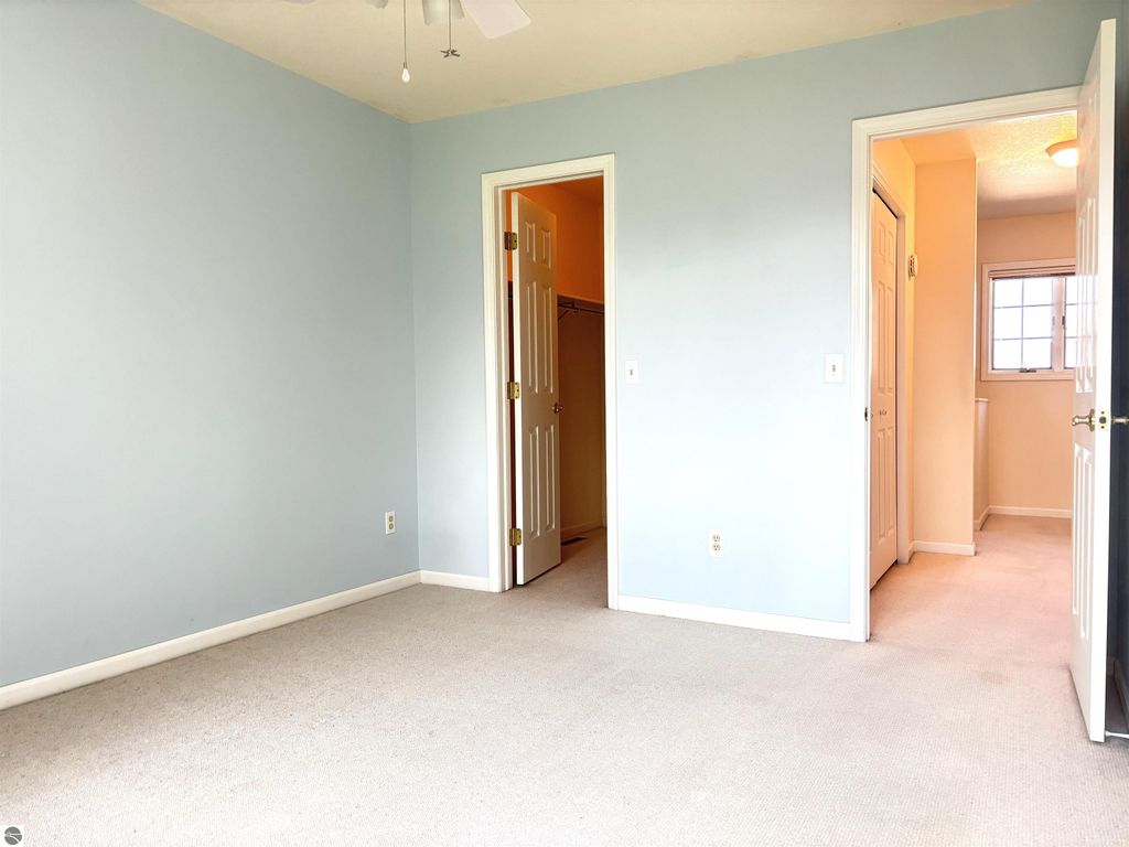 Image 15 of property listing at 1517 E Gaylord Street # B, Mt Pleasant, MI 48858