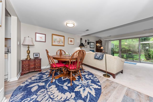 618 Watersedge Drive, Ann Arbor, MI 48105