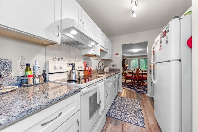 618 Watersedge Drive, Ann Arbor, MI 48105