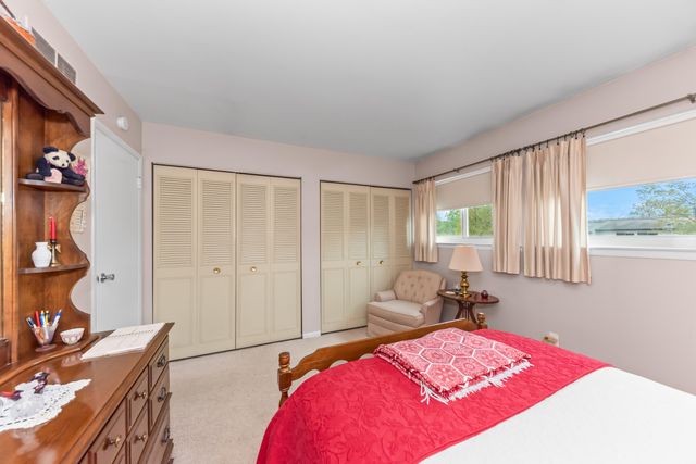 618 Watersedge Drive, Ann Arbor, MI 48105