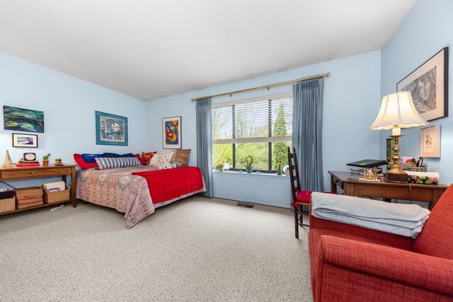 618 Watersedge Drive, Ann Arbor, MI 48105