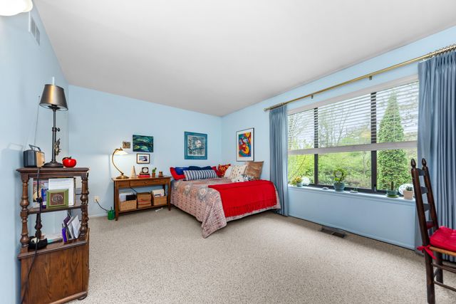618 Watersedge Drive, Ann Arbor, MI 48105