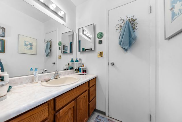 618 Watersedge Drive, Ann Arbor, MI 48105
