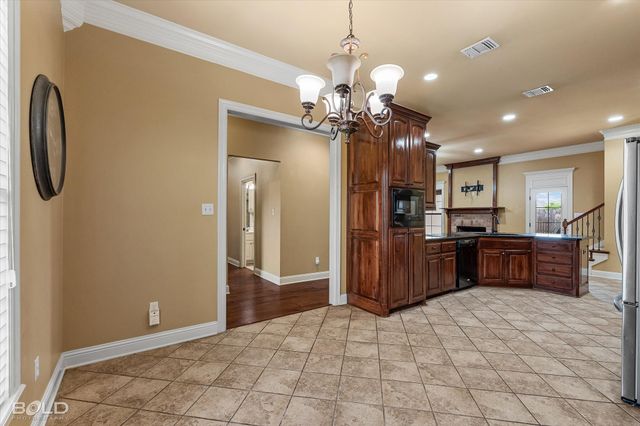 305 Tottenham Court, Bossier City, LA 71111