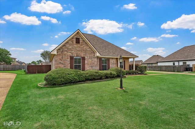 305 Tottenham Court, Bossier City, LA 71111
