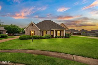 305 Tottenham Court, Bossier City, LA 71111