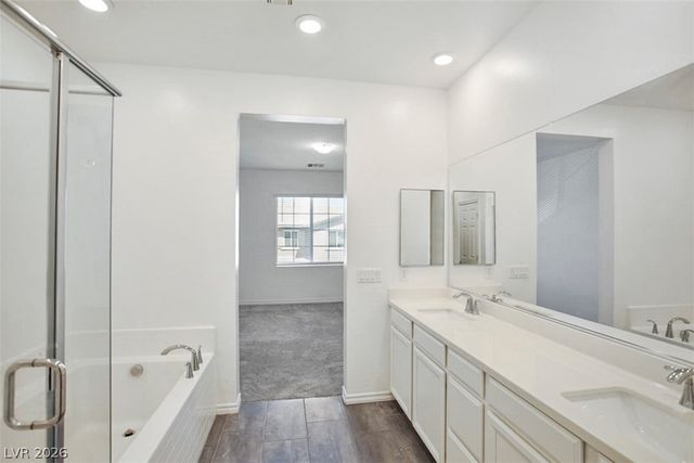 20 Barbara Lane 87, Las Vegas, NV 89183