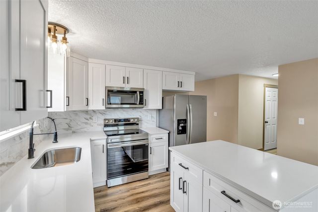 15910 NE Noble Street, Vancouver, WA 98662